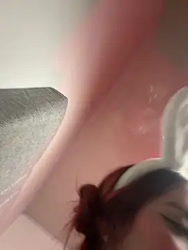 Isa smeraldy online show from 03.04.26