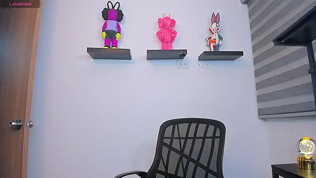 Gangster Girl online show from 03.21.26