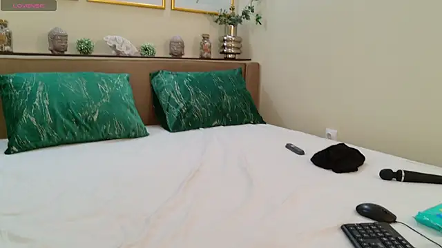 Snapshot of JESSYKA chatting on 01.29.25 JESSYKA online show from 01.29.25