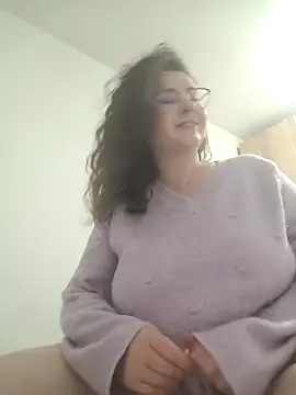 Snapshot of JESSYKA chatting on 11.08.25 JESSYKA online show from 11.08.25