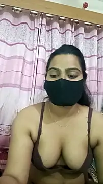 Snapshot of Amisha-2 chatting on 05.11.26 Amisha-2 online show from 05.11.26