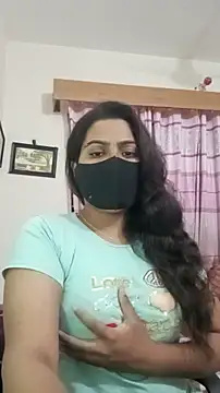 Snapshot of Amisha-2 chatting on 05.25.26 Amisha-2 online show from 05.25.26