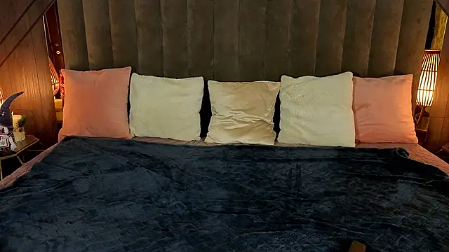 Daisy Delight online show from 01.07.26