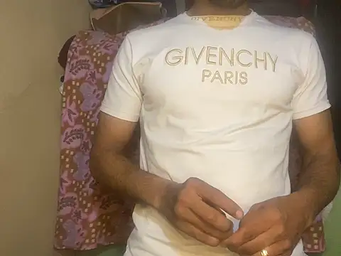 Snapshot of GaaTto chatting on 03.09.25 GaaTto online show from 03.09.25