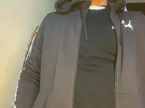 Snapshot of GaaTto chatting on 03.16.25 GaaTto online show from 03.16.25