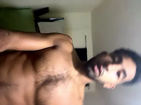 Snapshot of GaaTto chatting on 10.13.25 GaaTto online show from 10.13.25