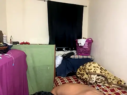 Snapshot of GaaTto chatting on 10.25.25 GaaTto online show from 10.25.25