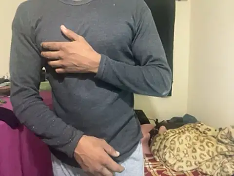 Snapshot of GaaTto chatting on 11.17.25 GaaTto online show from 11.17.25