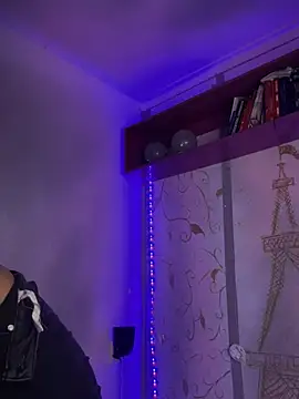 meganthompsonn22 online show from 01.29.25