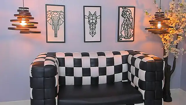 SARAFOXX  online show from 12.05.24