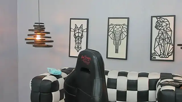 SARAFOXX  online show from 01.31.25