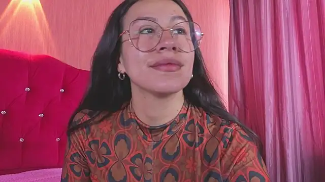 EmiGomez  online show from 12.04.25