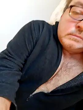 Snapshot of bluangelo chatting on 12.17.24 bluangelo online show from 12.17.24