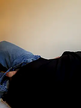 Snapshot of bluangelo chatting on 01.15.25 bluangelo online show from 01.15.25