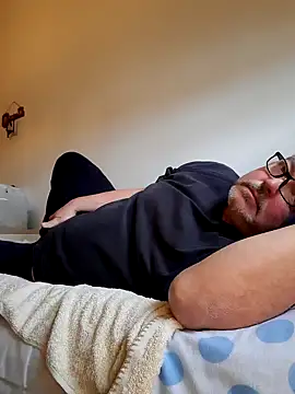 Snapshot of bluangelo chatting on 03.19.25 bluangelo online show from 03.19.25