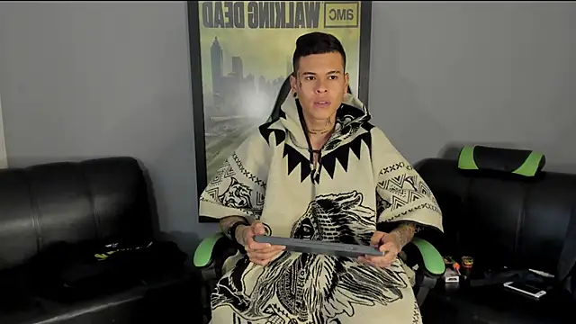 Snapshot of jamesinked_ chatting on 12.30.24 jamesinked  online show from 12.30.24