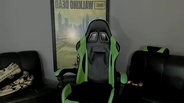 Snapshot of jamesinked_ chatting on 01.24.25 jamesinked  online show from 01.24.25