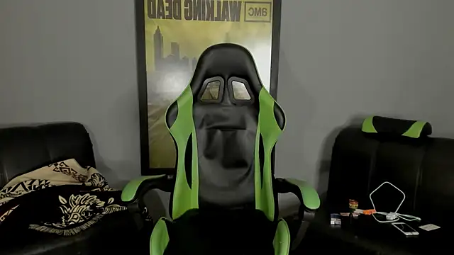 Snapshot of jamesinked_ chatting on 02.02.25 jamesinked  online show from 02.02.25