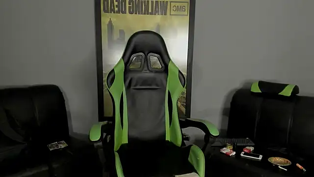 Snapshot of jamesinked_ chatting on 02.03.25 jamesinked  online show from 02.03.25