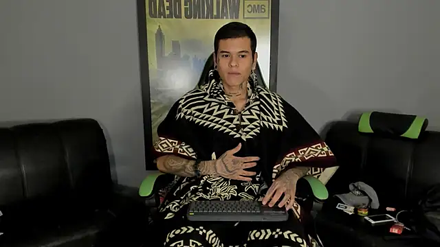 Snapshot of jamesinked_ chatting on 02.16.25 jamesinked  online show from 02.16.25