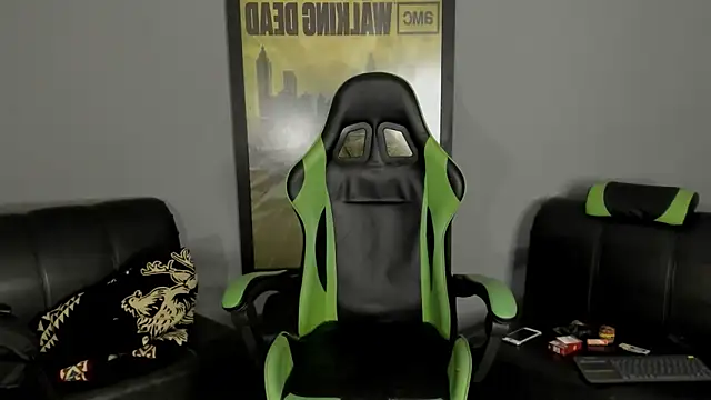 Snapshot of jamesinked_ chatting on 02.17.25 jamesinked  online show from 02.17.25