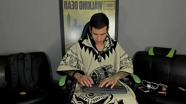 Snapshot of jamesinked_ chatting on 02.20.25 jamesinked  online show from 02.20.25