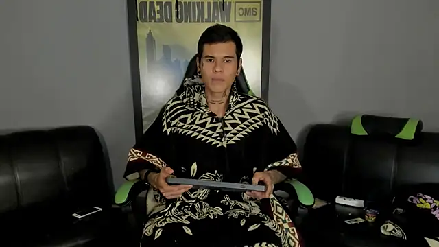 Snapshot of jamesinked_ chatting on 03.09.25 jamesinked  online show from 03.09.25