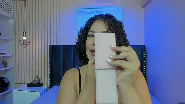 viiolett lee online show from 10.17.25