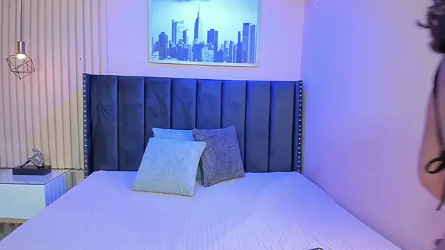 viiolett lee online show from 11.18.25