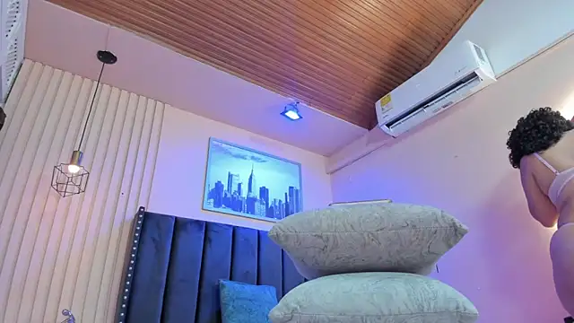 viiolett lee online show from 02.27.26