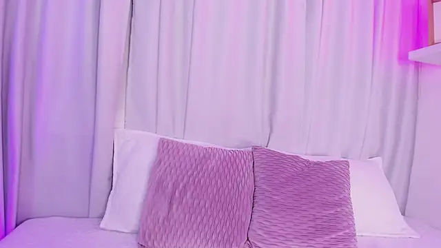 susyy7 online show from 10.26.25