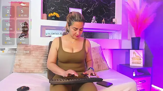 Snapshot of Cinthya_mjs chatting on 03.21.26 Cinthya mjs online show from 03.21.26