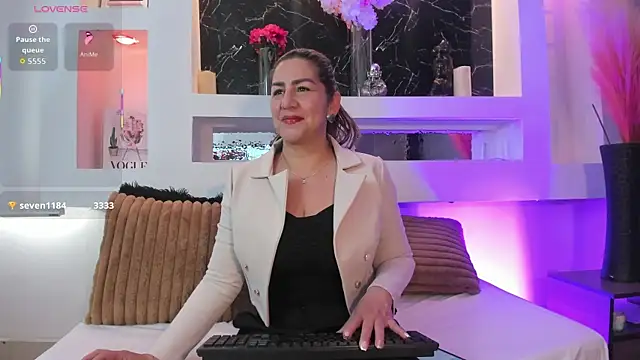 Snapshot of Cinthya_mjs chatting on 05.01.26 Cinthya mjs online show from 05.01.26