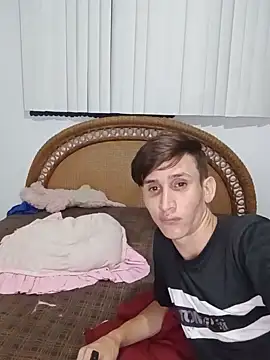 Milfvalesk online show from 10.04.25