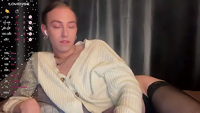 Avril Pearly  online show from 12.06.24