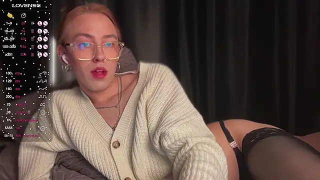 Avril Pearly  online show from 03.13.25