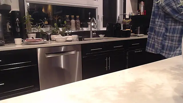 Toy-Daddy online show from 10.20.25