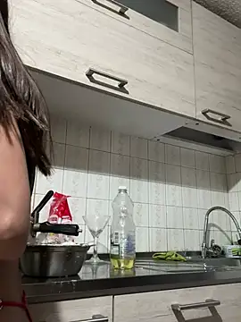 Snapshot of Melody_Ds chatting on 12.19.24 Melody Ds online show from 12.19.24