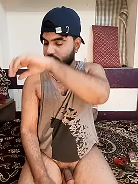 Snapshot of Chris_Strokes_69 chatting on 03.18.25 Chris Strokes 69 online show from 03.18.25