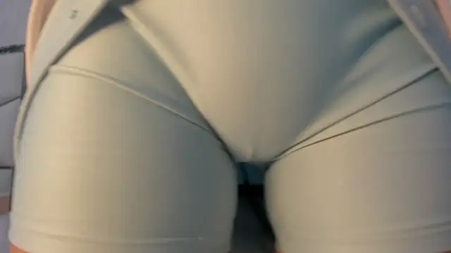 Victoriaa millers online show from 11.19.25