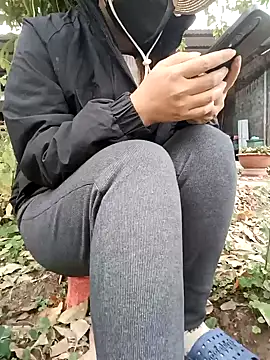 Snapshot of Fuckmehard2xx chatting on 12.14.24 Fuckmehard2xx online show from 12.14.24