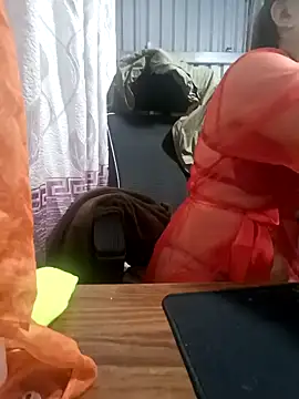 Snapshot of Fuckmehard2xx chatting on 12.20.24 Fuckmehard2xx online show from 12.20.24