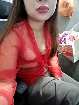 Snapshot of Fuckmehard2xx chatting on 12.29.24 Fuckmehard2xx online show from 12.29.24