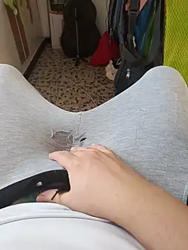 Snapshot of beautiful_hands_ chatting on 07.21.26 beautiful hands online show from 07.21.26