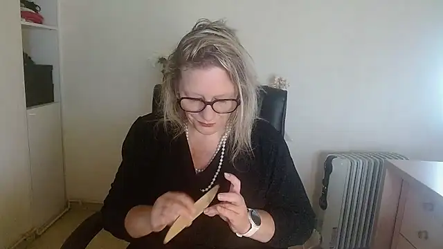 Silkesquirt online show from 10.22.25