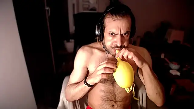 P4RtYBOII92 online show from 10.08.25