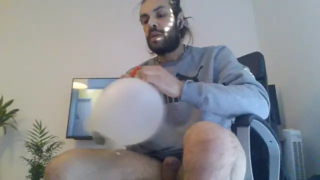 P4RtYBOII92 online show from 11.02.25