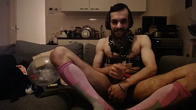 P4RtYBOII92 online show from 11.18.25