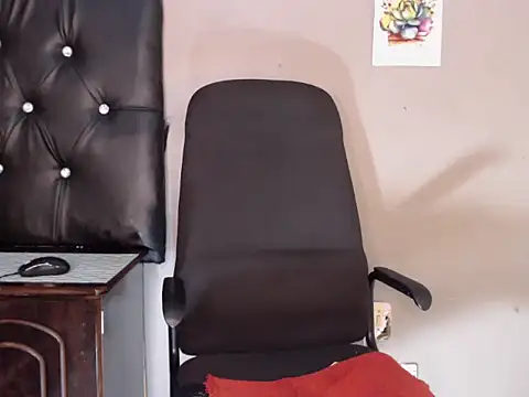 SexyMbalee online show from 04.21.26