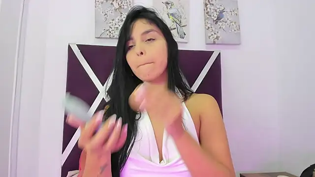  miaquevedo  online show from 11.12.25